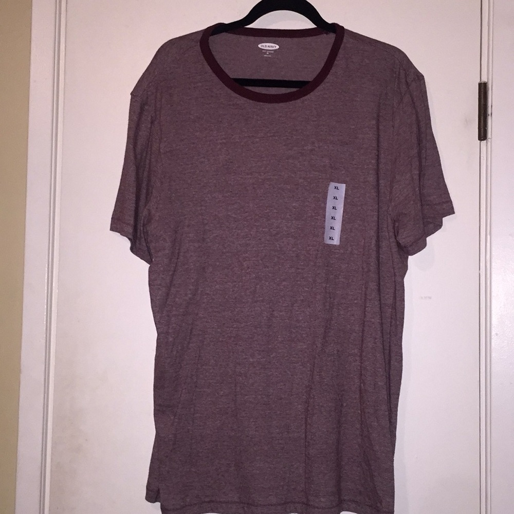 NWT Old Navy’s Men Scoop Neck Shirt